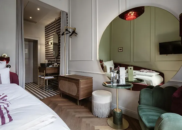 Hotel Eurostars Josefine 4*