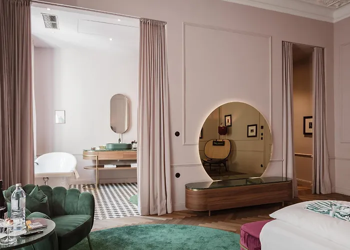 Eurostars Josefine 4*