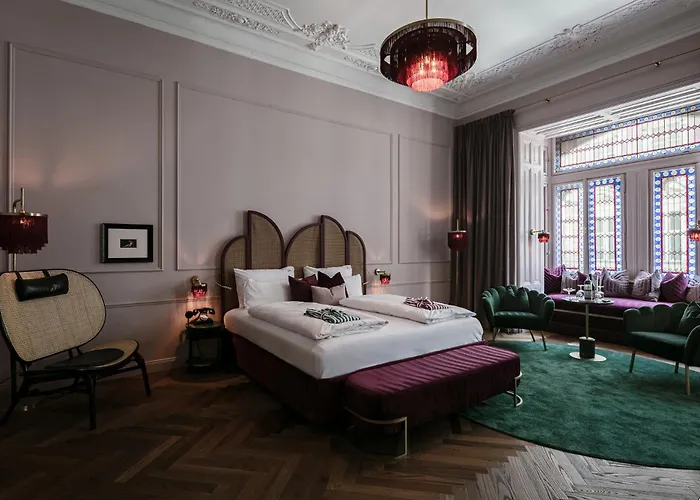 Hotel Eurostars Josefine 4*
