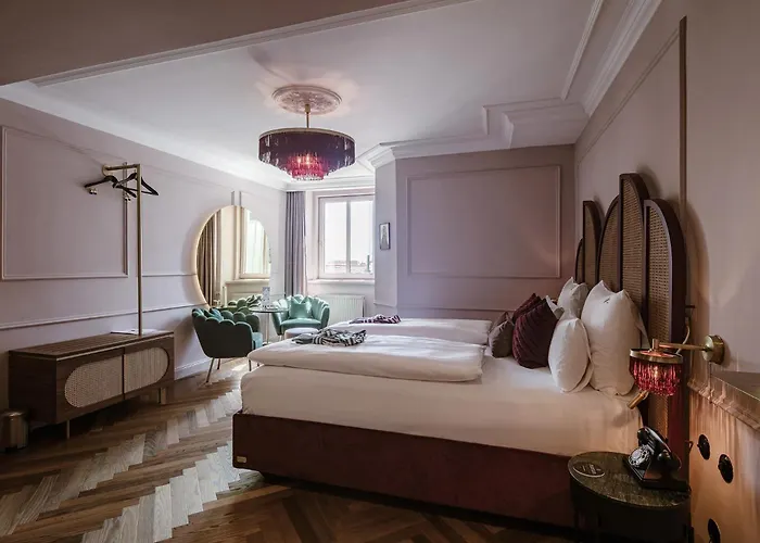 Hotel Eurostars Josefine 4*